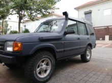 Landrover Discovery painted with Upol Raptor